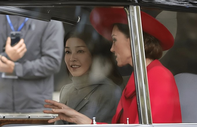 Đệ nhất phu nhân Hàn Quốc trong chuyến thăm Vương quốc Anh: Phong cách cực cuốn hút, đứng chung khung hình với Công nương Kate sẽ ra sao?