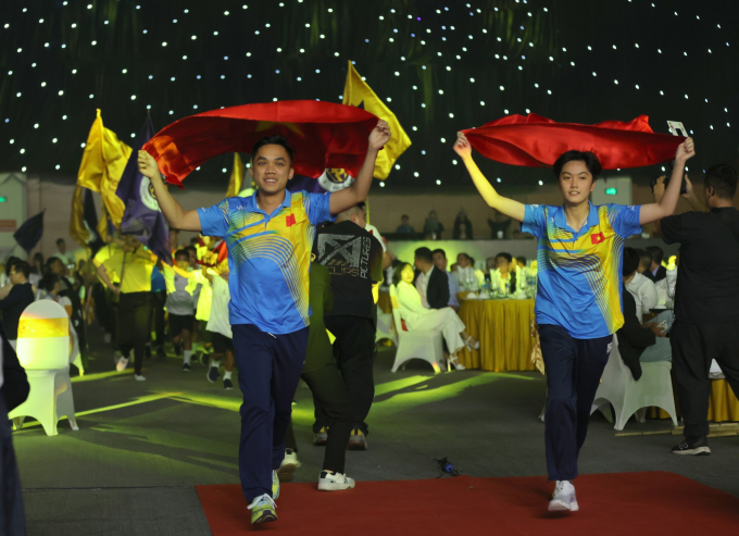 Anh Hoàng và Mai Ngọc đem về HCV lịch sử môn bóng bàn ở SEA Games 32