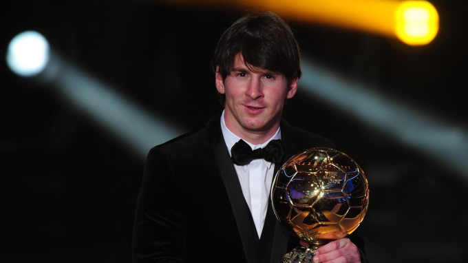Messi giành Quả bóng vàng 2010