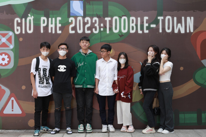 Khi học sinh Hà Nội tổ chức chương trình về bảo vệ môi trường, xịn xò đến mức ai cũng mê