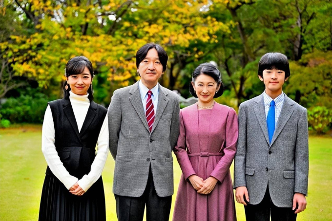 Bức ảnh được đăng tải gần đây nhất của gia đình Thân vương Fumihito và Thân vương phi Kiko