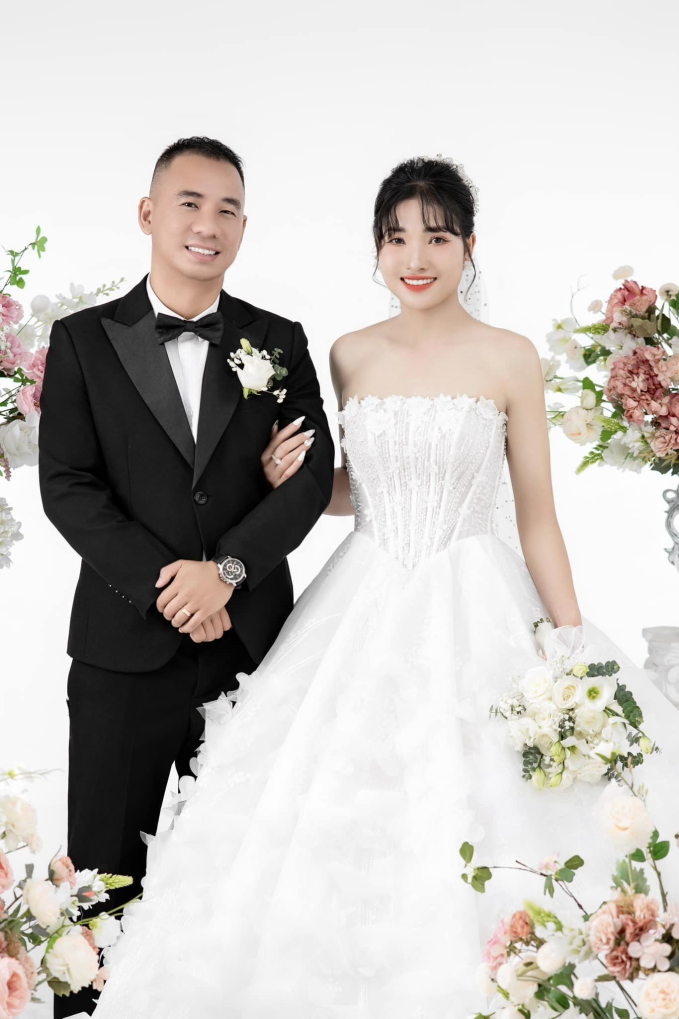 Linh Na từng chia sẻ sau lễ cưới cô sẽ tập trung cho gia đình nhiều hơn 
