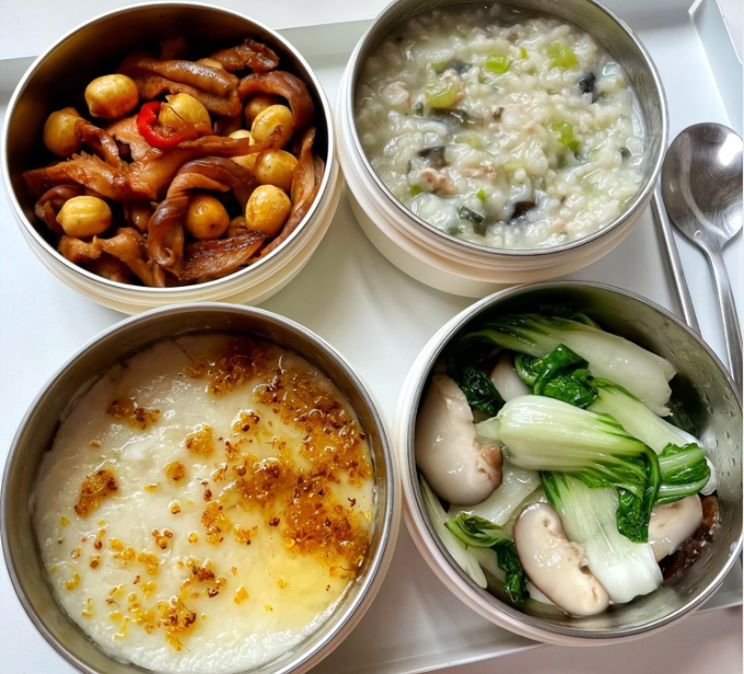 Vào ngày thứ Sáu, Trương Hâm đã chuẩn bị bữa ăn tốt cho tiêu hóa của con bao gồm cháo trứng bắc thảo thịt nạc, soup hoa quế mật ong, bắp cải xào nấm và thịt ba chỉ rim hạt sen