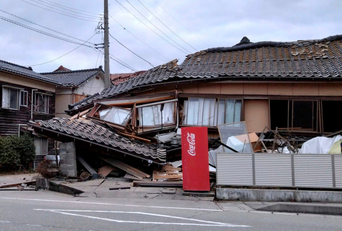 Khung cảnh đổ nát tại Wajima sau vụ động đất mạnh