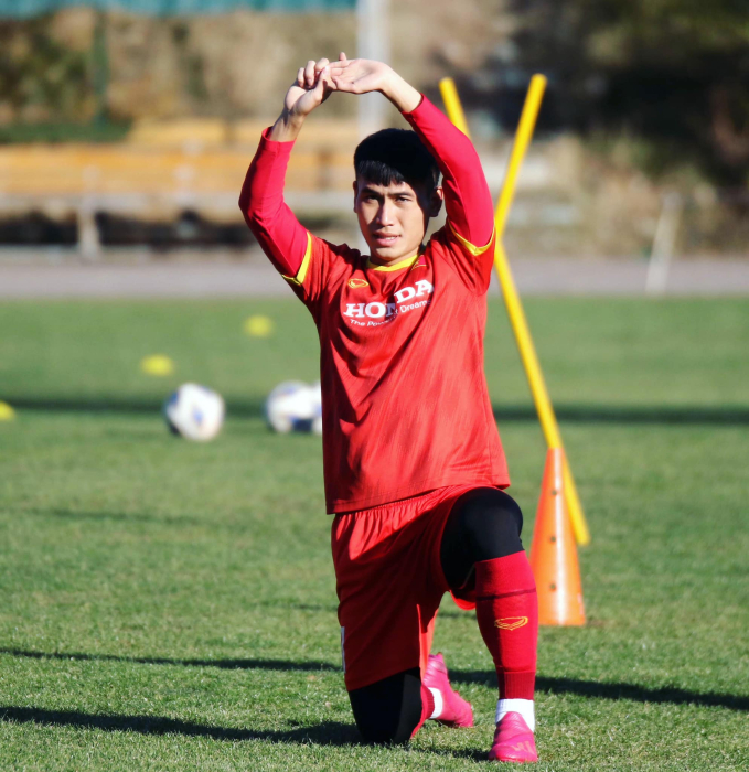 Văn Công từng lên U23 Việt Nam thời ông Park Hang-seo (Ảnh: FBNV)