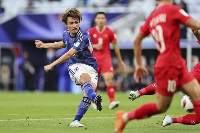 Tuyển Nhật Bản gặp nhiều khó khăn trong trận gặp tuyển Việt Nam. Ảnh: Soccer Digest