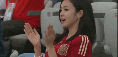 Khoảnh khắc gây sốt của Ye-won tại World Cup 2014