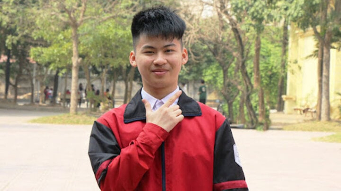 ... và Giáp Vũ Hà Sơn là 2 học sinh đến từ trường  THPT Chuyên Bắc Giang đạt thủ khoa toàn quốc tại kỳ thi HSG quốc gia năm nay