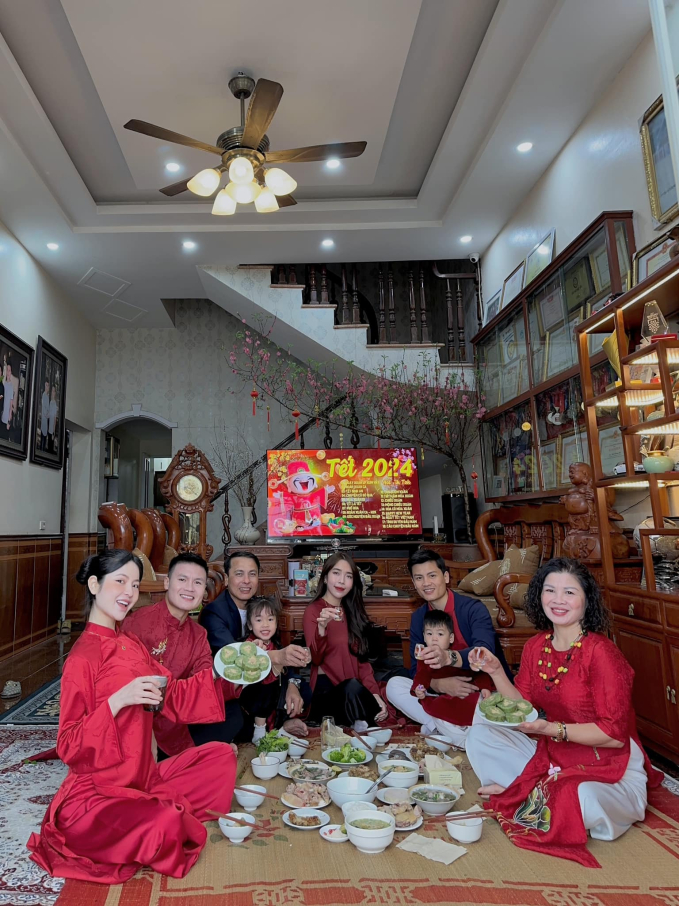 Bữa ăn đầu năm khi làm dâu của Chu Thanh Huyền 