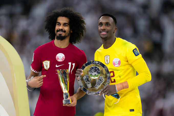 Không chỉ vô địch, Qatar còn thâu tóm mọi danh hiệu khác của Asian Cup 2023. Akram Afif đoạt Vua phá lưới và cầu thủ hay nhất giải. Meshaal Barsham là thủ môn hay nhất. Qatar cũng giành luôn giải thưởng Fair Play