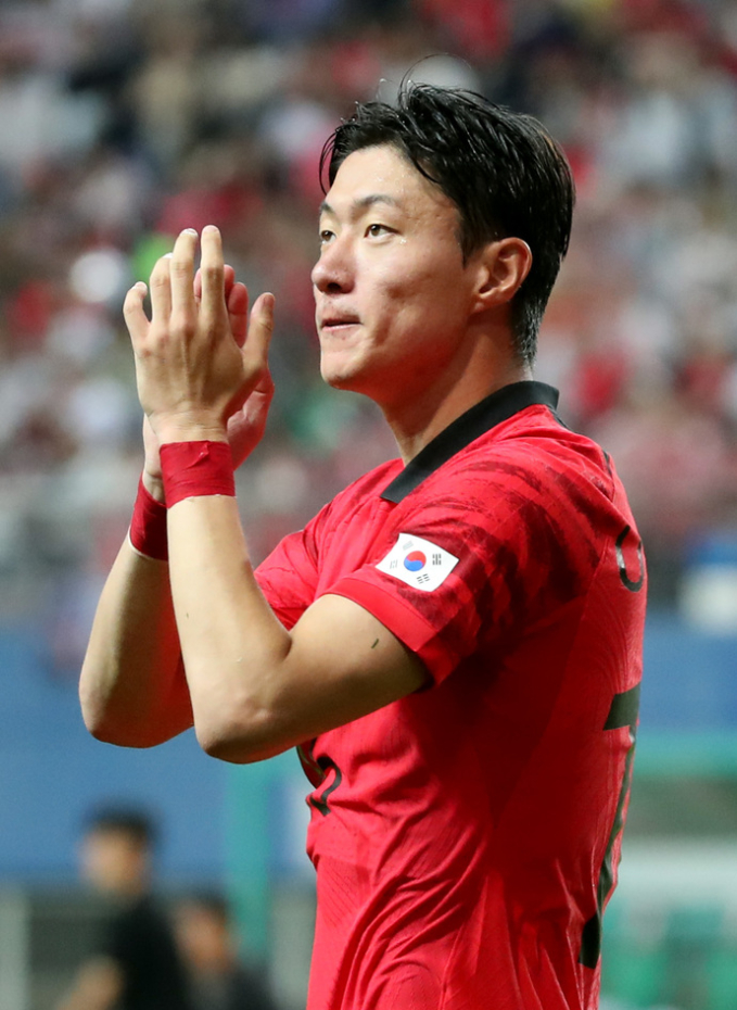 Hwang Ui-jo là tuyển thủ ĐT Hàn Quốc