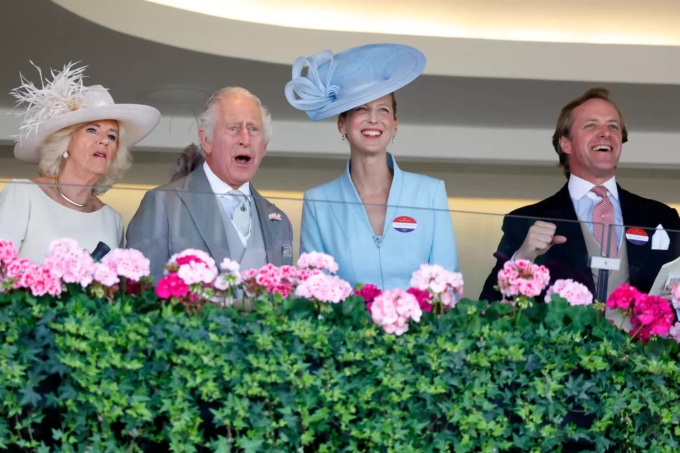 Hoàng hậu Camilla, Vua Charles cùng vợ chồng Lady Gabriella và Thomas Kingston