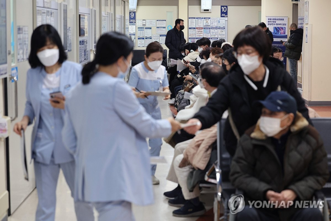 Chính phủ Hàn Quốc cho biết sẽ đưa ra trừng phạt nặng nề với những bác sĩ không quay trở lại đúng thời hạn