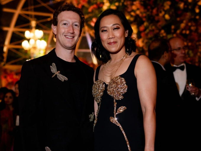 Bất ngờ đến Việt Nam, Bill Gates ghé thăm thành phố nổi tiếng, CEO Facebook gây chấn động tại đám cưới con trai người giàu nhất châu Á
