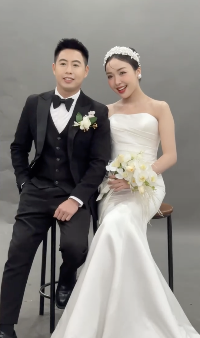 Chu Tiểu Han được bạn trai cầu hôn, tổ chức đám cưới sau 6 tháng công khai yêu nhau
