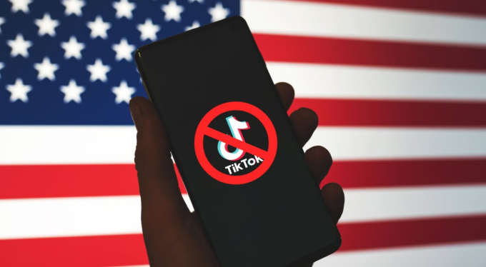 Theo dự luật mới, TikTok sẽ bị chặn khỏi các cửa hàng ứng dụng và nền tảng lưu trữ web tại Mỹ nếu ByteDance không thoái vốn khỏi ứng dụng này.