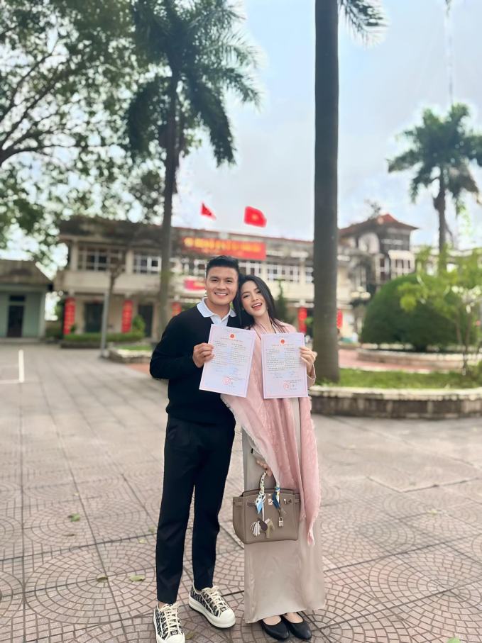Quang Hải và Chu Thanh Huyền đã đăng ký kết hôn