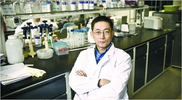 Thi Nhất Công được coi là tiến sĩ sinh học giỏi nhất Trung Quốc