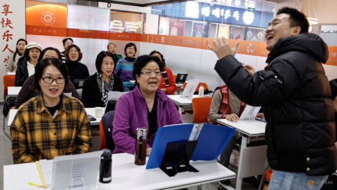 Các khóa học dành cho người trung niên và người cao tuổi ở Bắc Kinh thu hút nhiều người 