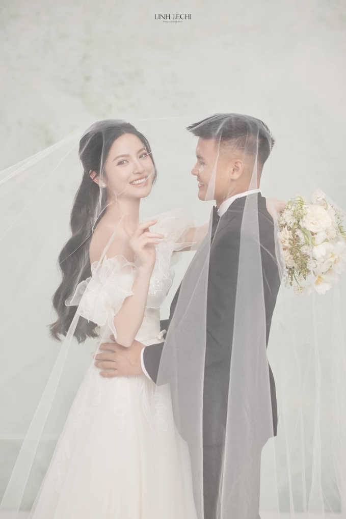 Bộ ảnh cưới của Quang Hải - Chu Thanh Huyền (Ảnh: Linh Chi Le)