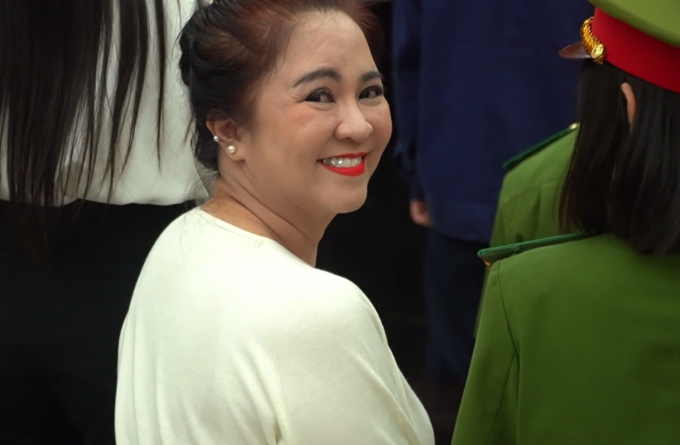 Clip: Bà Nguyễn Phương Hằng xuất hiện tại phiên toà phúc thẩm