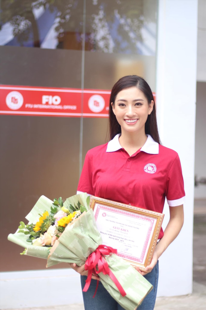 Hoa hậu Lương Thùy từng là sinh viên của trường Đại học Ngoại thương