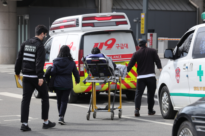 Ngành y tế Hàn Quốc rơi vào tình trạng khủng hoảng gần 2 tháng qua và sắp đi đến bờ vực 