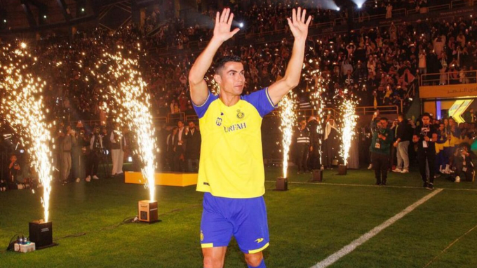 Ronaldo nhận đãi ngộ trong mơ khi gia nhập Al Nassr