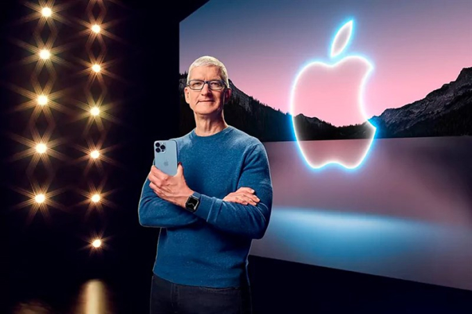 Những điều ít biết về Tim Cook: CEO quyền lực của đế chế Apple, tài sản 2.1 tỷ USD nhưng không lập gia đình vì một lý do 