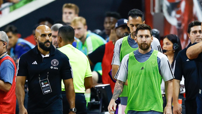 Yassine theo sát Messi khi siêu sao người Argentina ra sân