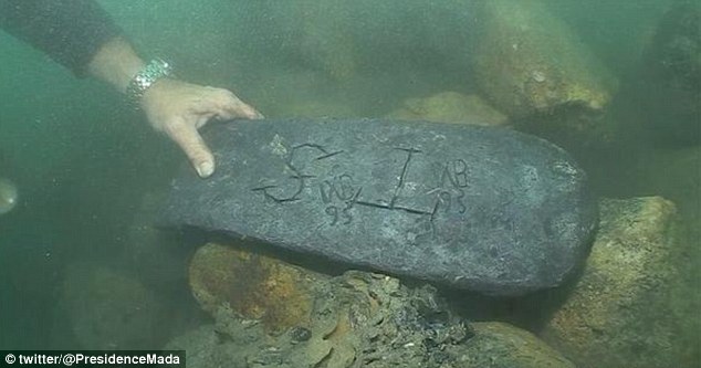 Thỏi kim loại được các chuyên gia tin rằng thuộc về kho báu của thuyền trưởng William Kidd được tìm thấy ở Madagascar