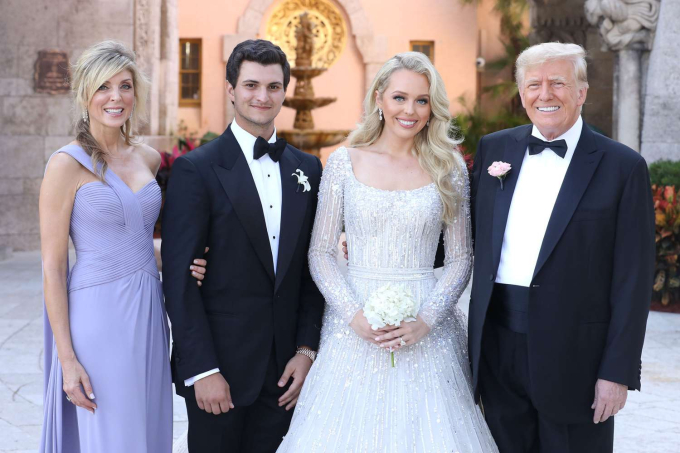 Tiffany kết hôn với bạn trai sau 4 năm hẹn hò trong bữa tiệc tổ chức tại biệt thự nhà Trump