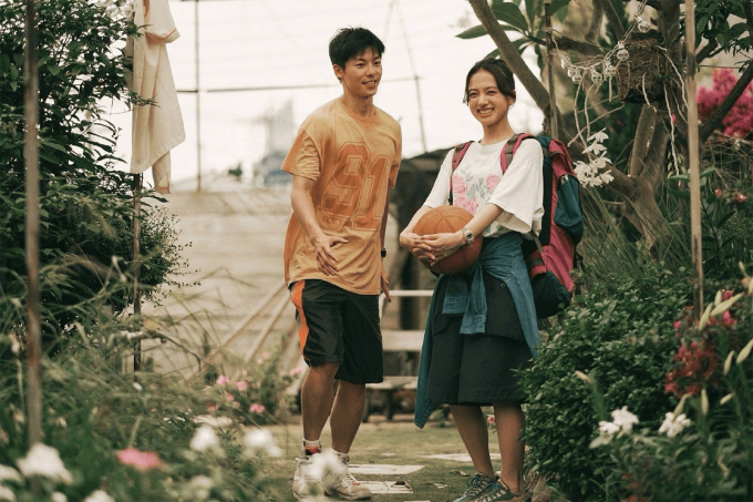 Tạo hình của Hứa Quang Hán trong phim Thanh xuân 18x2: Lữ trình hướng về em