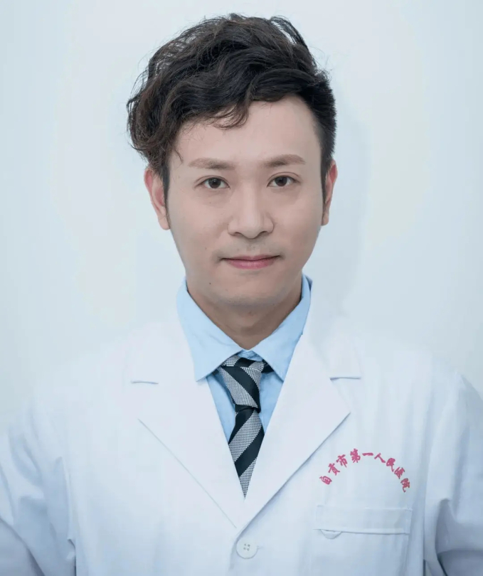 Bác sĩ Yan Yu