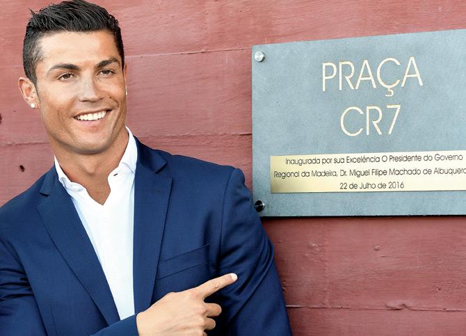 Ronaldo thành công trong kinh doanh khách sạn