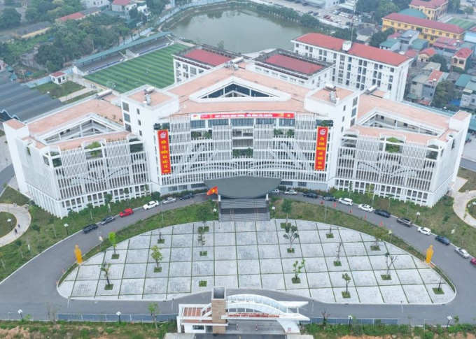 Trường THPT chuyên Hùng Vương - Phú Thọ
