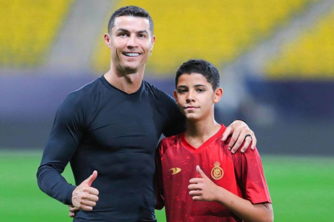 Ronaldo thừa nhận có thể không cho con trai cả rời nhà để theo đuổi giấc mơ trở thành cầu thủ