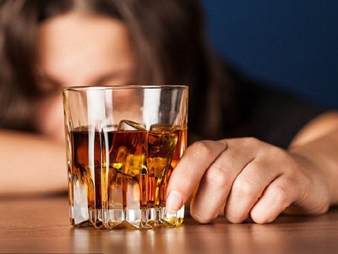 Park Bo Ram qua đời đột ngột ở tuổi 30: Uống bao nhiêu rượu có thể gây ngộ độc?