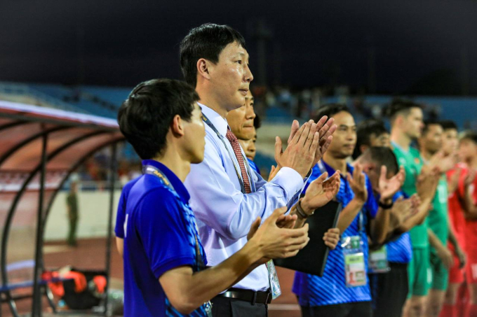 HLV Kim Sang-sik được kì vọng sẽ giúp ĐT Việt Nam lấy lại phong độ như dưới thời HLV Park Hang-seo