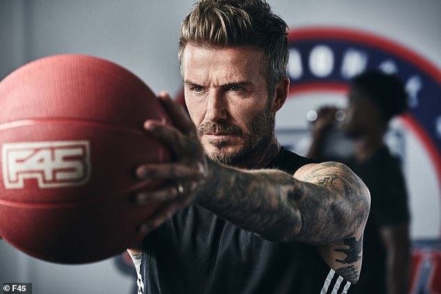 Một tấm hình Beckham chụp để quảng bá cho công ty của Wahlberg nhưng hiện đã bị xóa