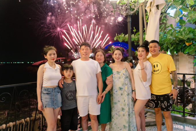 Chu Thanh Huyền và gia đình 