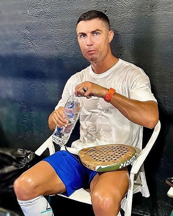 Tạm xa bóng đá, Ronaldo say mê môn thể thao nhìn qua tưởng là pickleball, quyết định xuống tiền làm một điều lớn lao