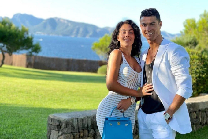 Ronaldo và bạn gái Georgina