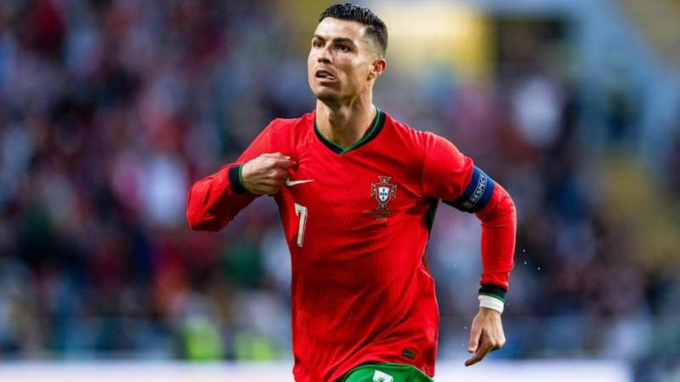 Ronaldo đặt mục tiêu vượt mặt MrBeast