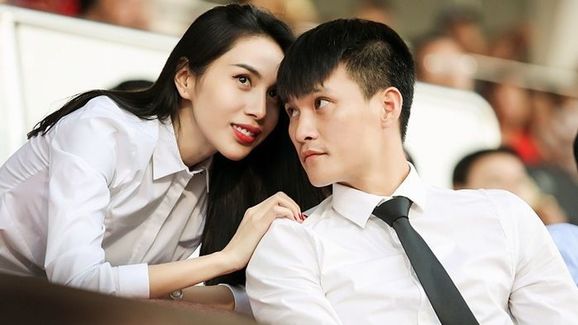  Thuỷ Tiên luôn ủng hộ sự nghiệp của chồng 