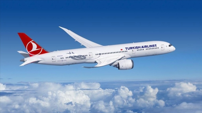 Một chiếc máy bay của hãng Turkish Airlines sau đó đã phải hạ cánh khẩn cấp