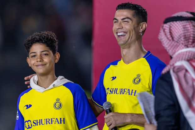 Con trai Ronaldo hiện chơi cho đội trẻ của Al Nassr