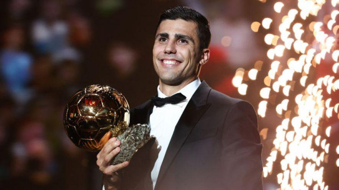 Rodri là chủ nhân Quả bóng vàng 2024