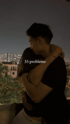 Louis Phạm khoe video khóa môi cùng bạn trai