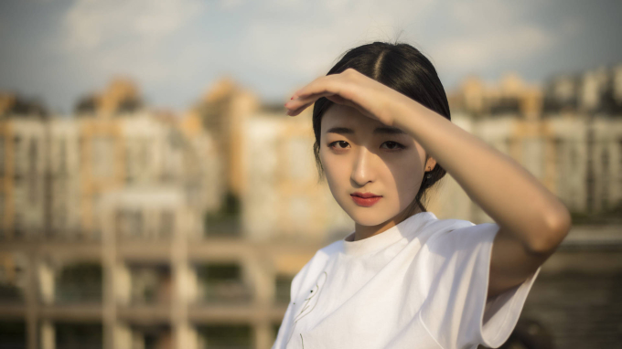 Quyết định của cô gái trẻ gây tranh cãi và bị không ít người phản đối (Ảnh minh họa)